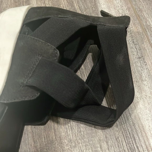 Eileen Fisher Kash Tumbled Nubuck Leather Black Mesh Zip Back Sandals Size 6.5 - Picture 12 of 13